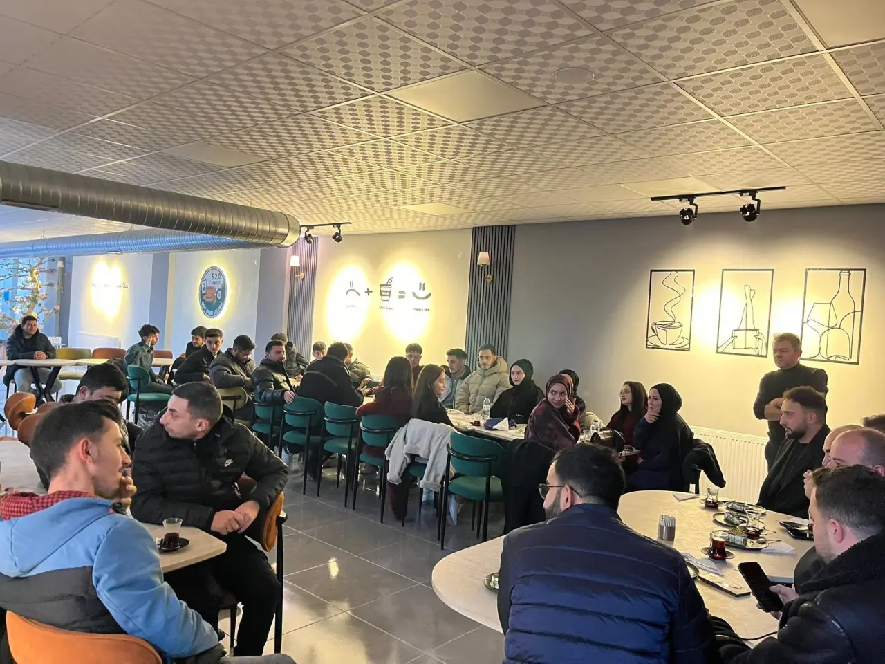 Ülkü Ocakları Kelkit’te Gençlerle Buluştu 11