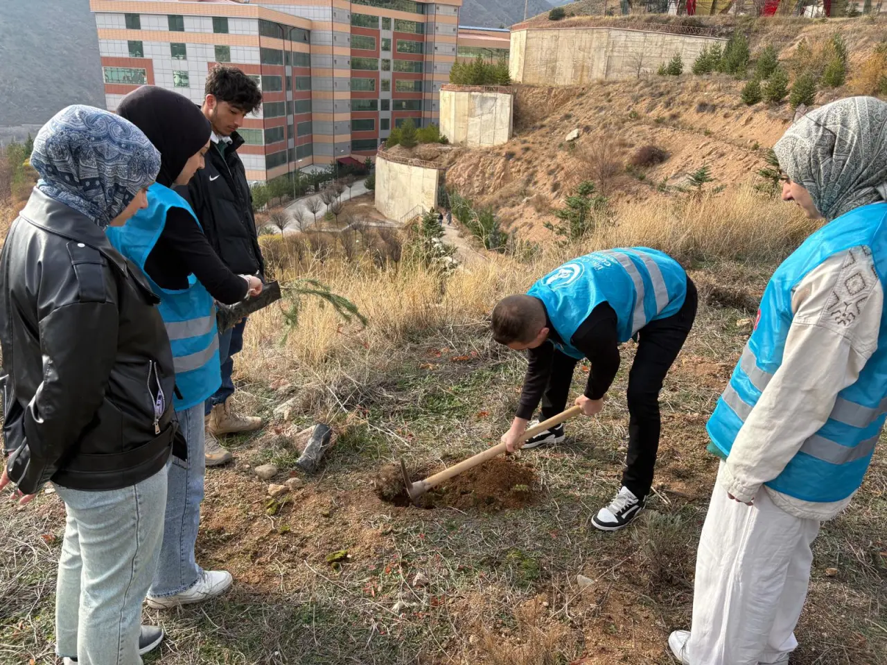 Ülkü Ocaklarından Bağımlılıkla Mücadele Haftası etkinlikleri 1