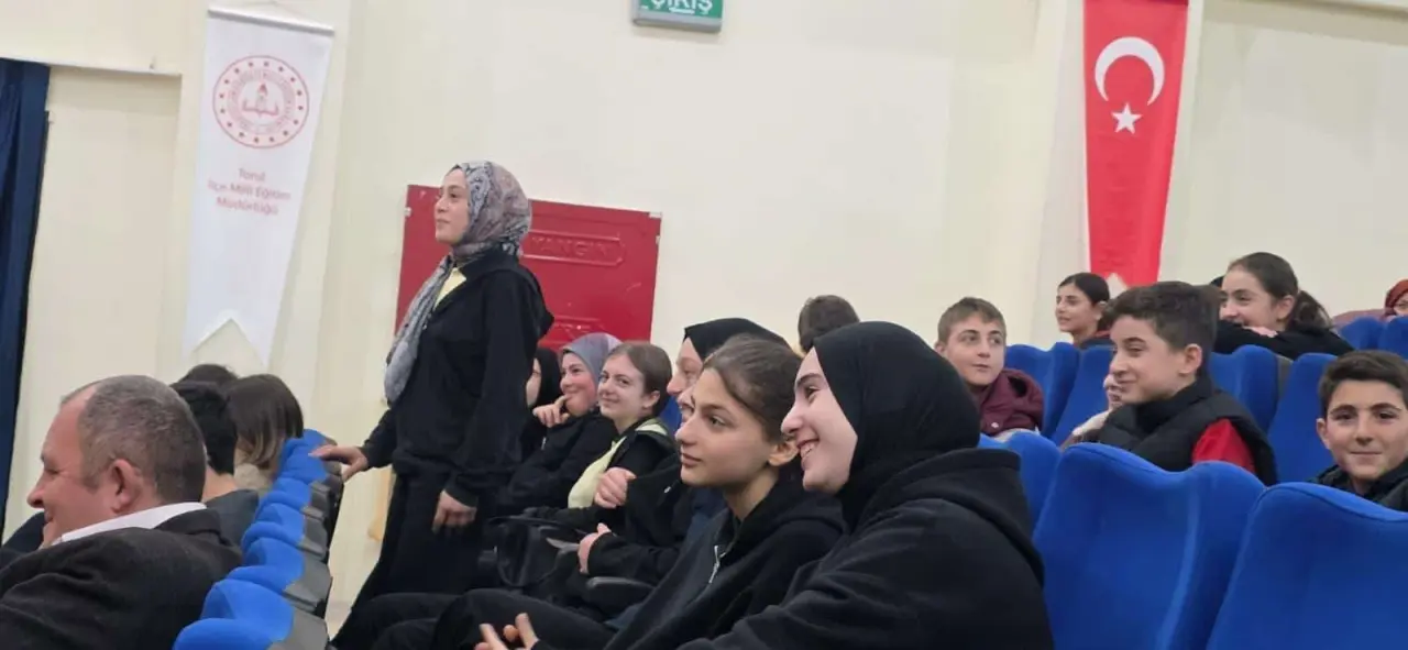 Aşkın Gözyaşları’nın yazarı Sinan Yağmur Torul’da gönüllere dokundu 11