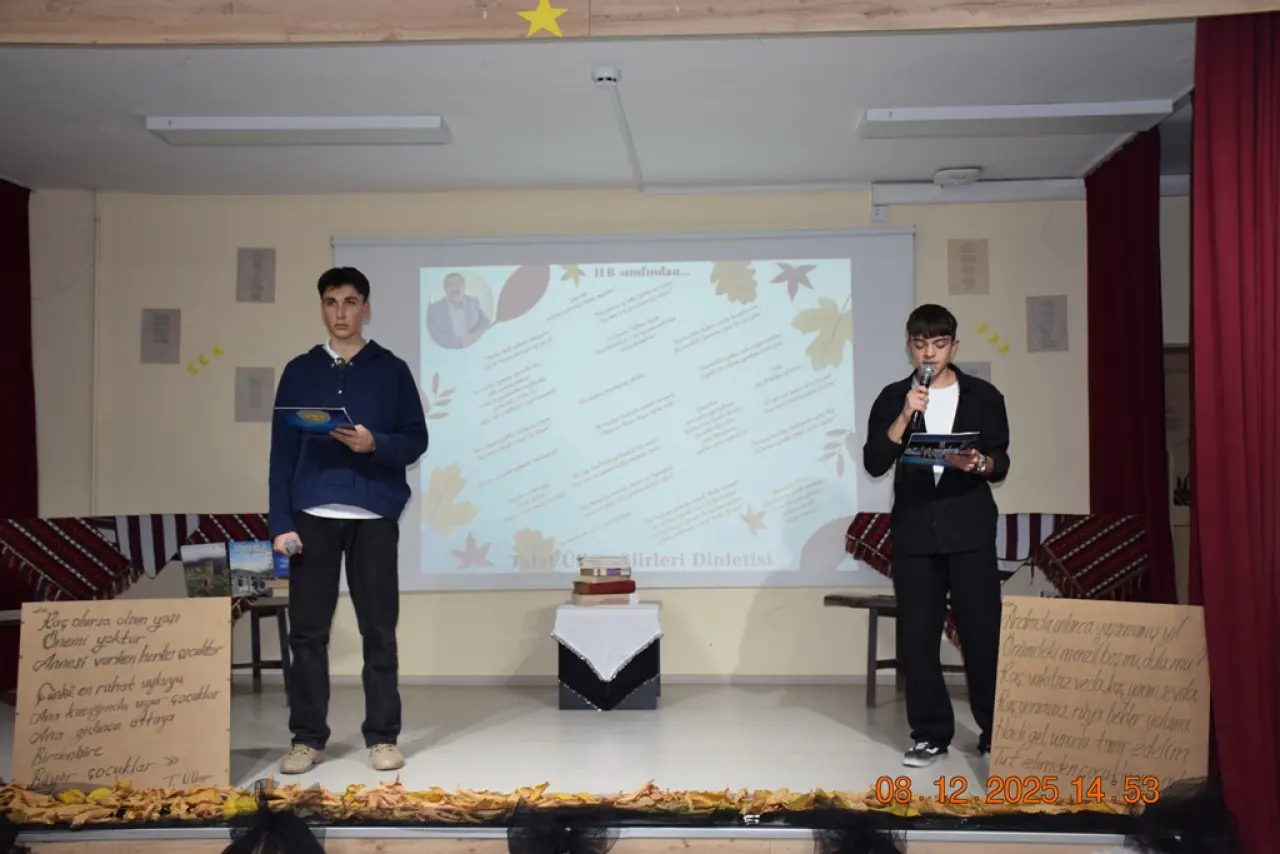 Mareşal Çakmak Sosyal Bilimler Lisesi’nde Kültür Şöleni: Şiirler Konuştu 2