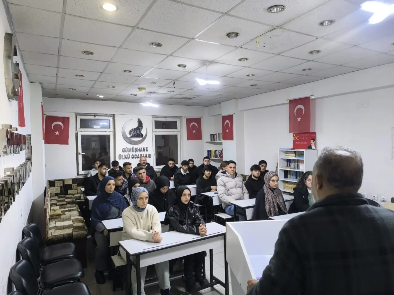 Ülkü Ocakları’nda Medya Okuryazarlığı Semineri 5