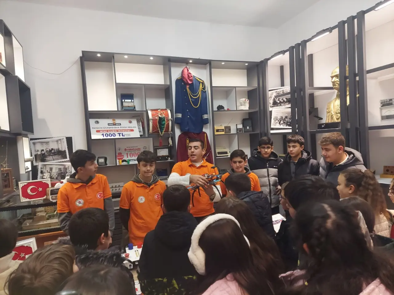 Gazipaşa Ortaokulu öğrencileri fabrika gibi okulu gezdi 9