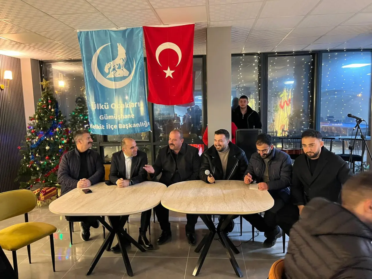 Ülkü Ocakları Kelkit’te Gençlerle Buluştu 2