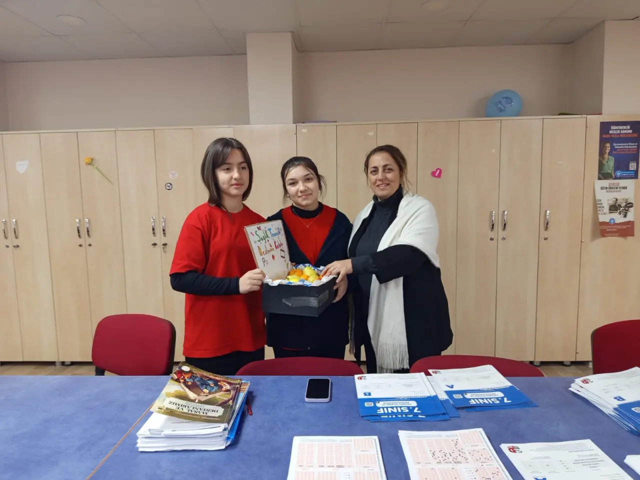 Gazipaşa Ortaokulu'nda 'Yerli ve Sağlıklı' Dönüşüm: Cips Yerine Elma, Çikolata Yerine Mandalina 7