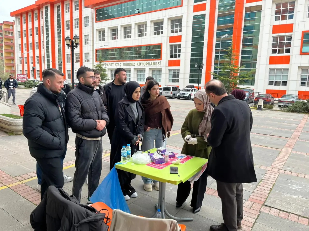 Gümüşhane Üniversitesi’nde ‘Sinsi Tehlike’ye Karşı Örnek İş Birliği: 100 Kişiye Şeker Taraması 3