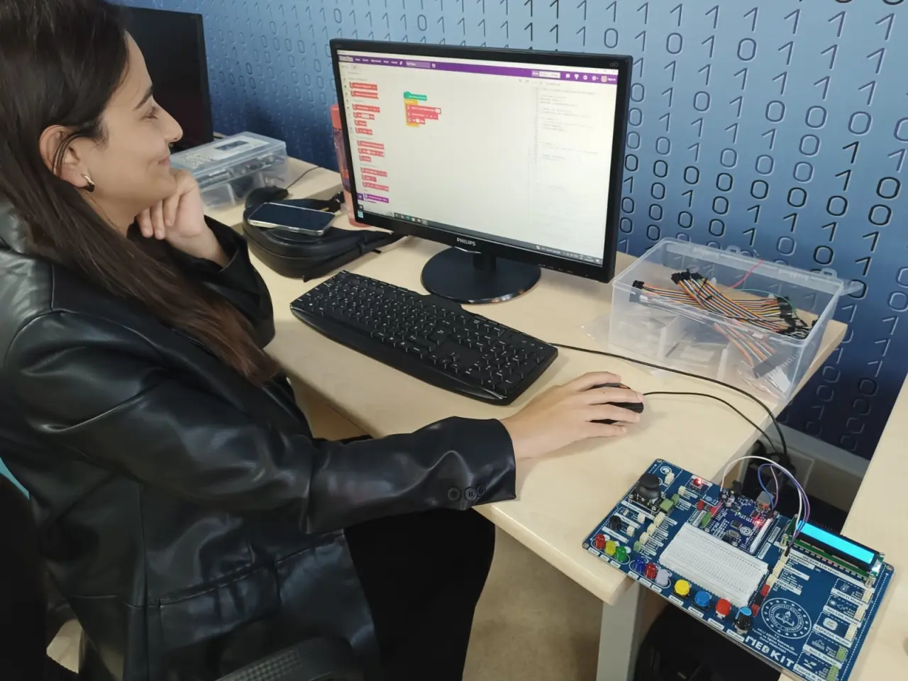 Yenilikçi Sınıflar Dijital Teknolojiler Kursu il genelinde tamamlandı 8