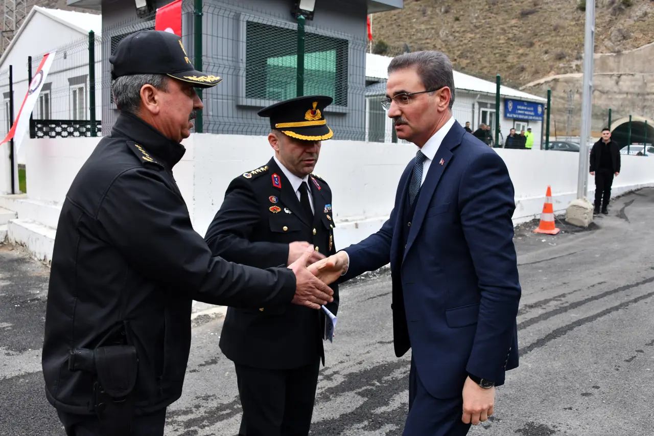 Gümüşhane’de Emniyet ve Jandarma filosuna 28 yeni araç 13