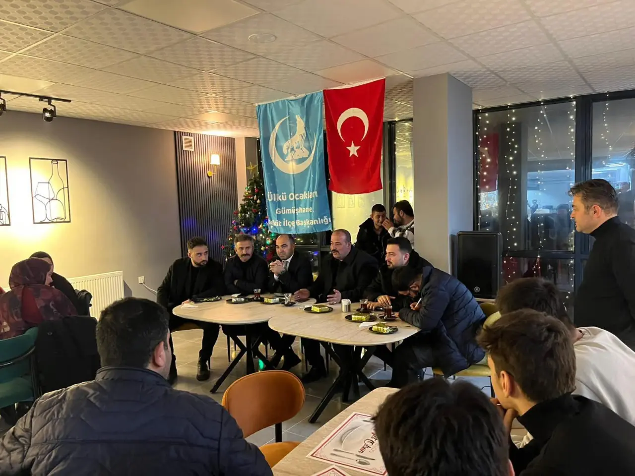 Ülkü Ocakları Kelkit’te Gençlerle Buluştu 7