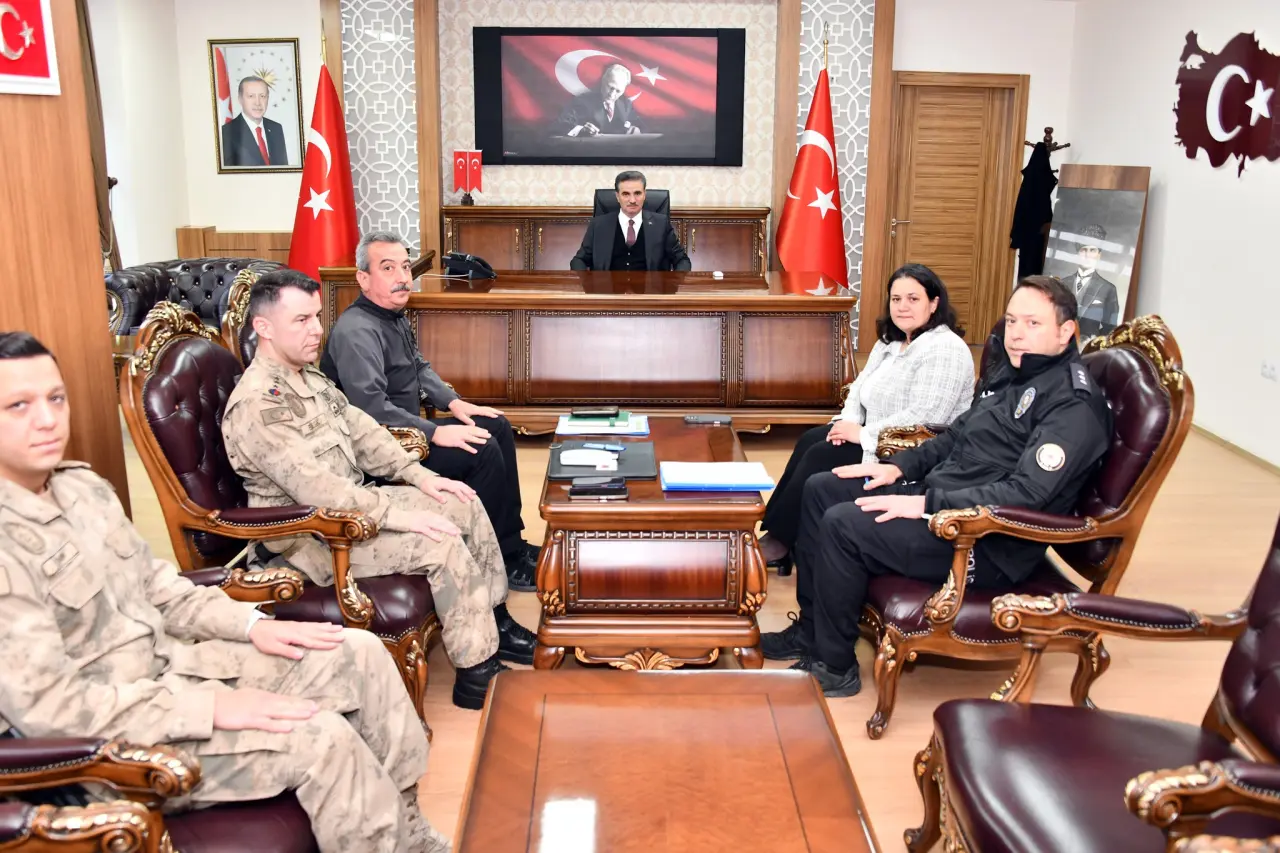 Vali Baruş'tan Şiran'da kritik uyarılar 2