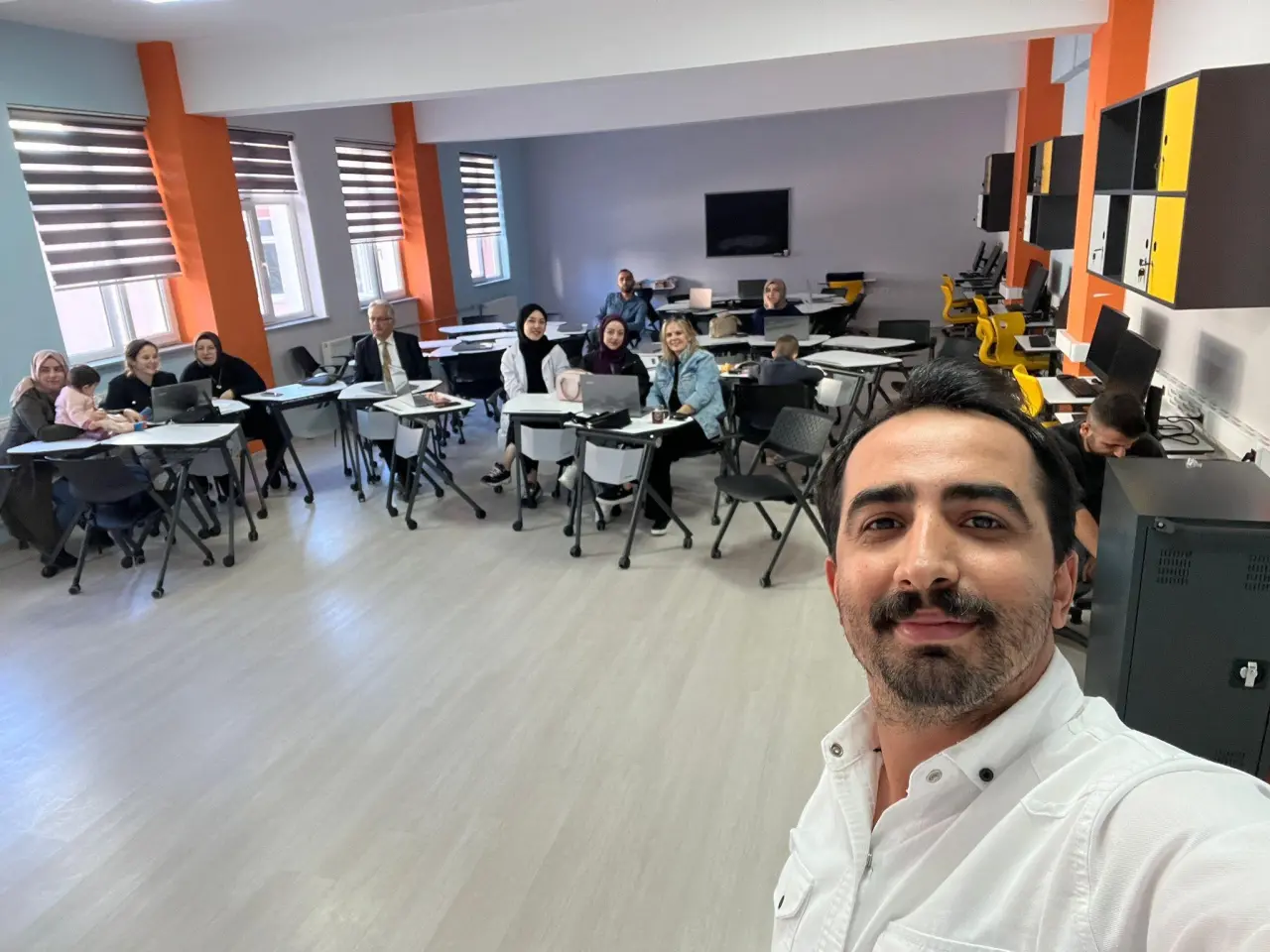 Yenilikçi Sınıflar Dijital Teknolojiler Kursu il genelinde tamamlandı 4