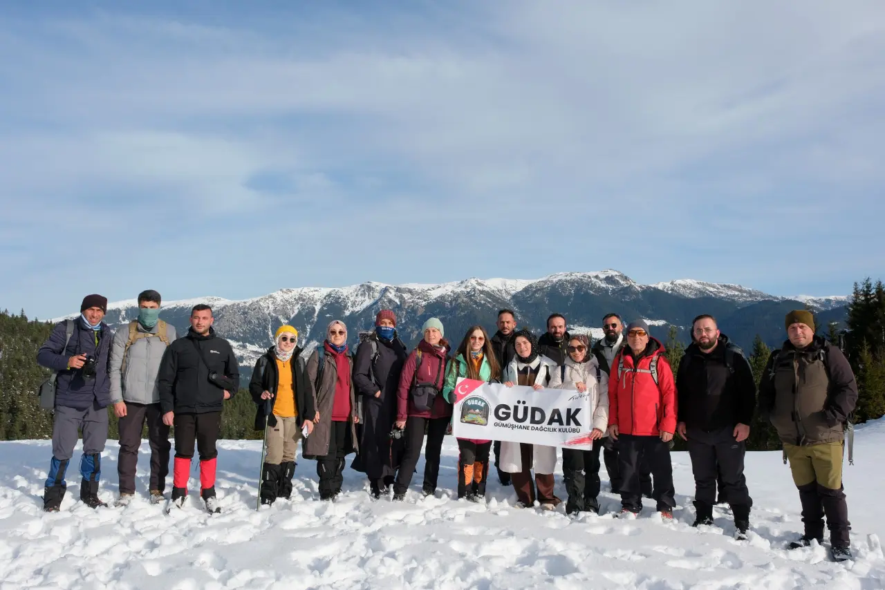 'Manzara On Numara!' Gümüşhane’de Şehrin Gürültüsünden Kaçanlar Torul’un Zirvesinde Buluştu! 3