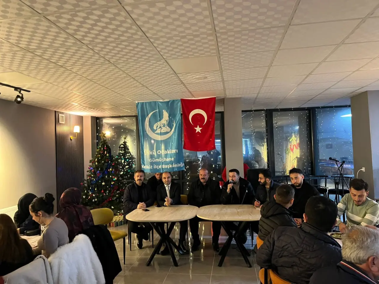 Ülkü Ocakları Kelkit’te Gençlerle Buluştu 1