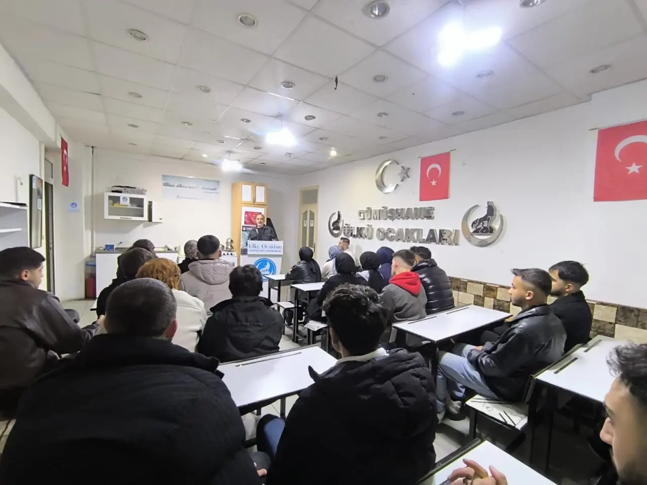 Ülkü Ocakları’nda Medya Okuryazarlığı Semineri 6