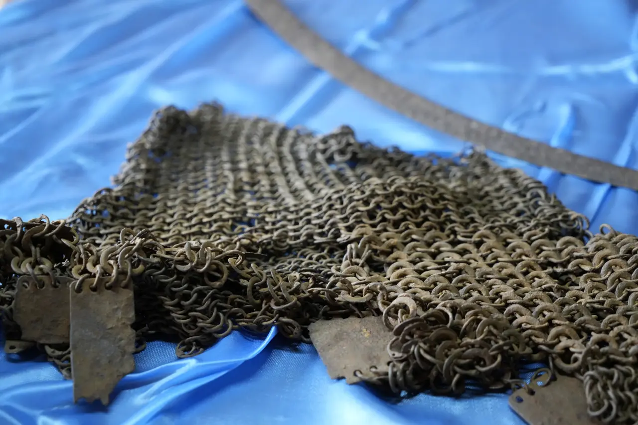 700 Yıllık Miras: Güvenç Abdal’ın Kılıcı ve Zırhı Gümüşhane’de Korunuyor 3