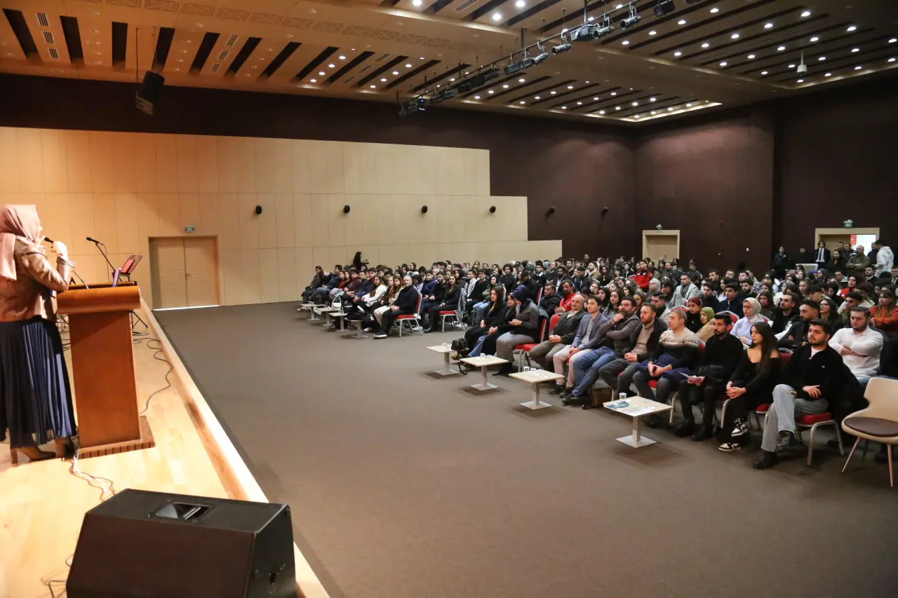 Öğrenci Kulüpleri Üniversitenin Sosyal Vizyonu İçin Buluştu 4