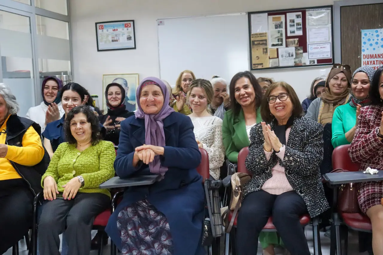 Gümüşhane’de 5 Aralık Programı: Kadın Güçlenirse Türkiye Güçlenir 8