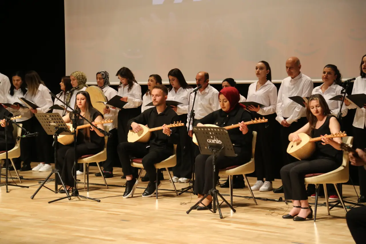 Gümüşhane’de “Engel” Yok, Sevgi Var: Üniversite ve Gülen Yüzler’den örnek işbirliği 4