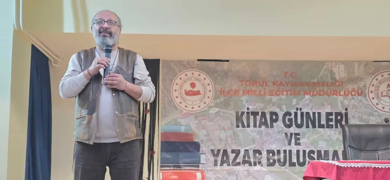 Aşkın Gözyaşları’nın yazarı Sinan Yağmur Torul’da gönüllere dokundu 9