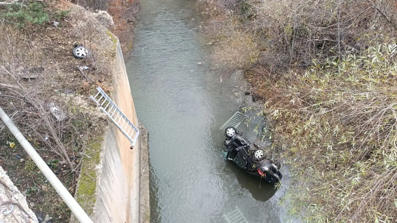 Gümüşhane’de 750 metre arayla iki kaza: 1 ölü, 3 yaralı 8