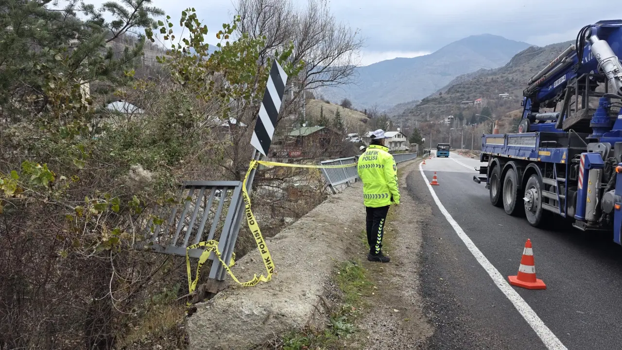 Gümüşhane’de 750 metre arayla iki kaza: 1 ölü, 3 yaralı 11