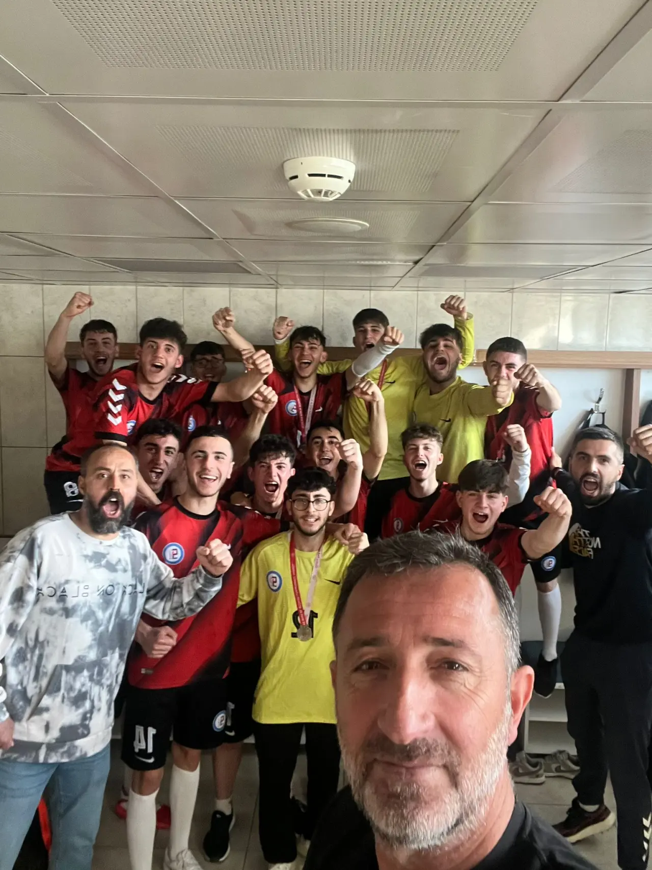 Rize'de Gümüşhane Fırtınası Esti! Namağlup Liderlik Geldi, Sırada Erzurum Var 1