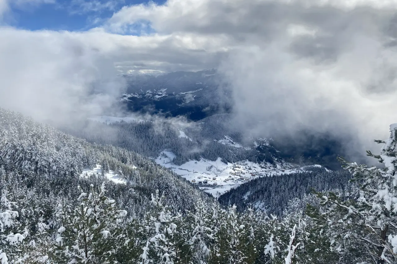 Gümüşhane’de kartpostallık doğa yürüyüşü 11