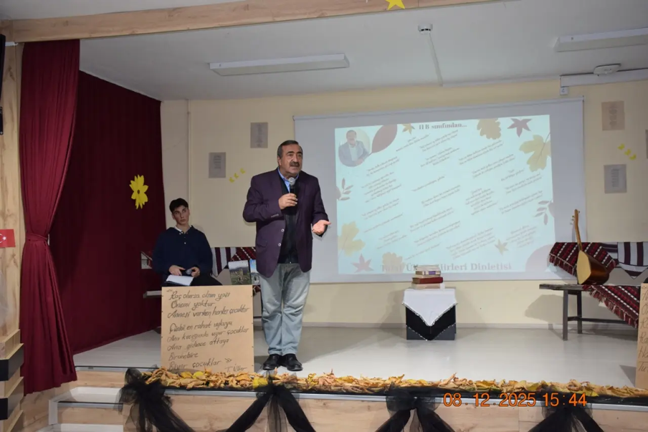 Mareşal Çakmak Sosyal Bilimler Lisesi’nde Kültür Şöleni: Şiirler Konuştu 21