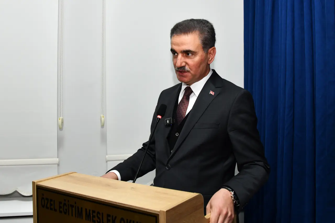 Gümüşhane’de 3 Aralık Farkındalığı: Vali Aydın Baruş’tan “Sevgi” Vurgusu ve Vefa Örneği 5