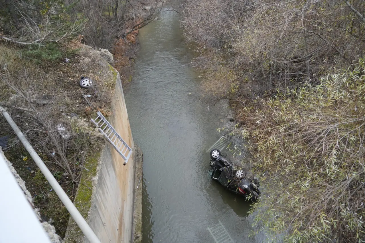 Gümüşhane’de 750 metre arayla iki kaza: 1 ölü, 3 yaralı 20
