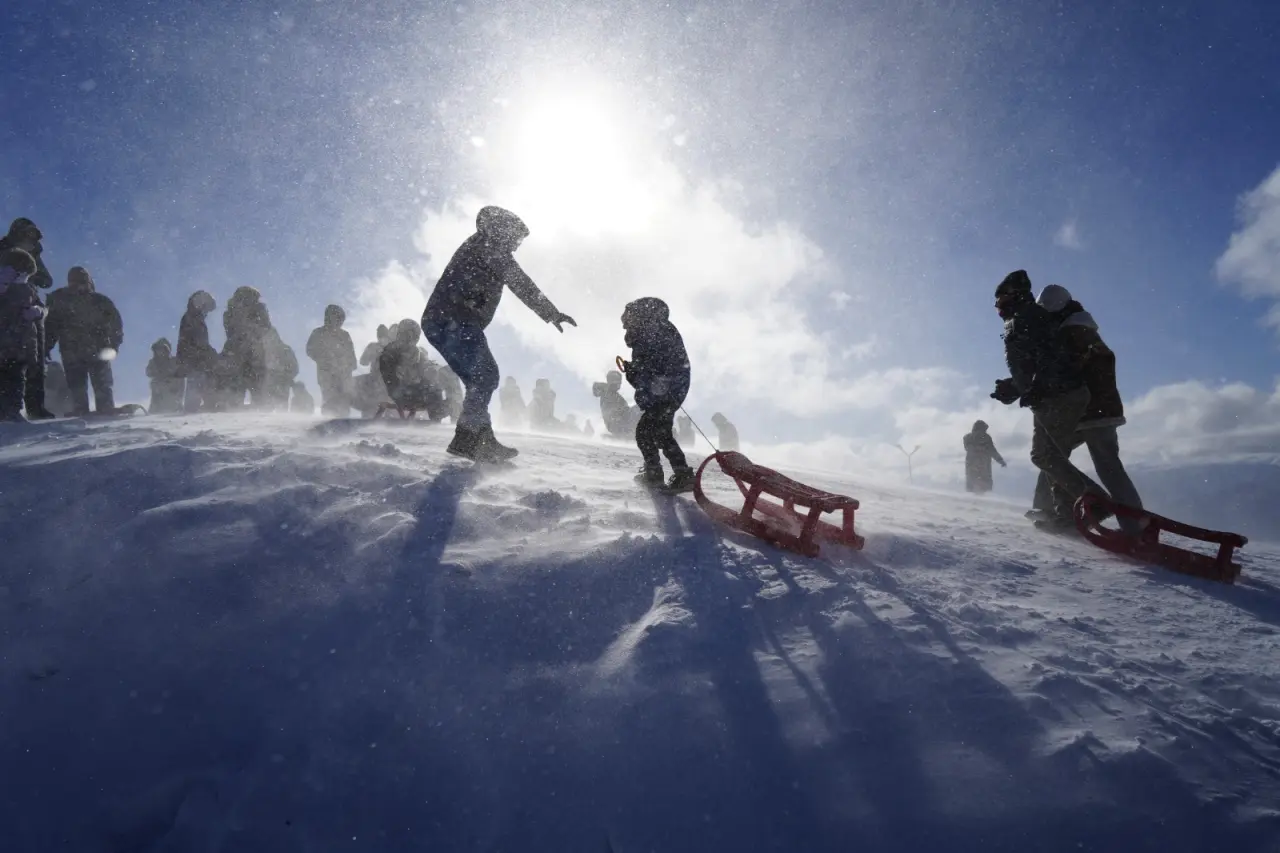 Kar Hasreti Çeken Oraya Koştu: Zigana’da Adım Atacak Yer Kalmadı! 7