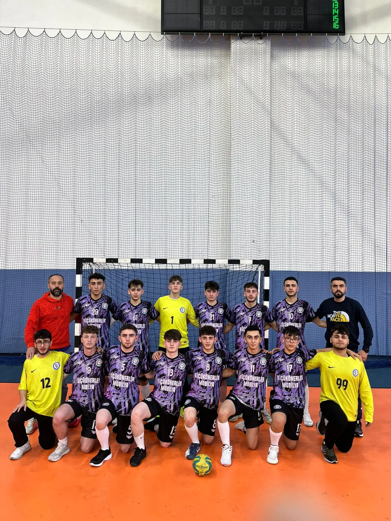 Rize'de Gümüşhane Fırtınası Esti! Namağlup Liderlik Geldi, Sırada Erzurum Var 4