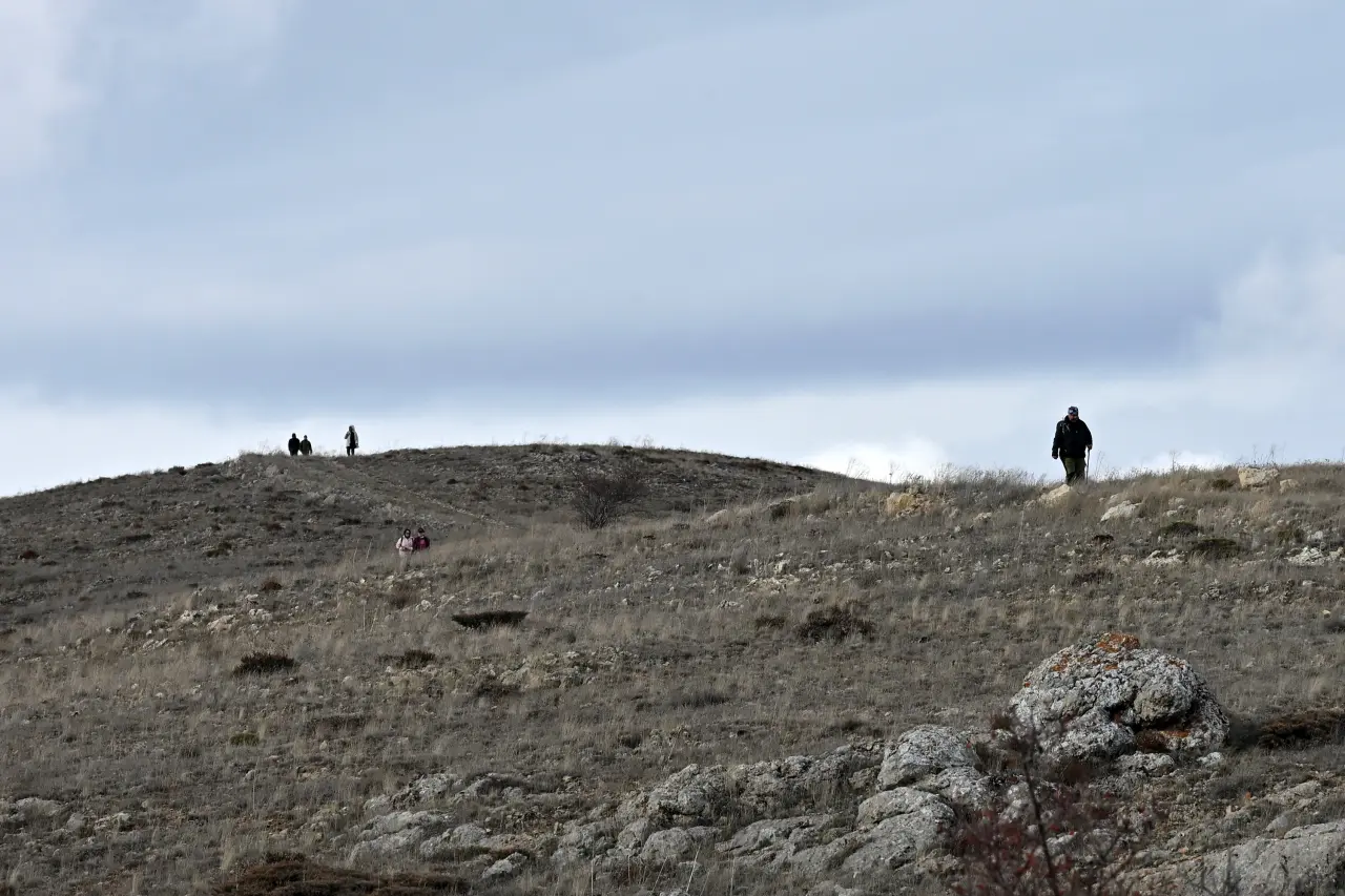 Dört mevsimi bir günde yaşadılar: Yağmur, gökkuşağı ve güneşli zirve 37