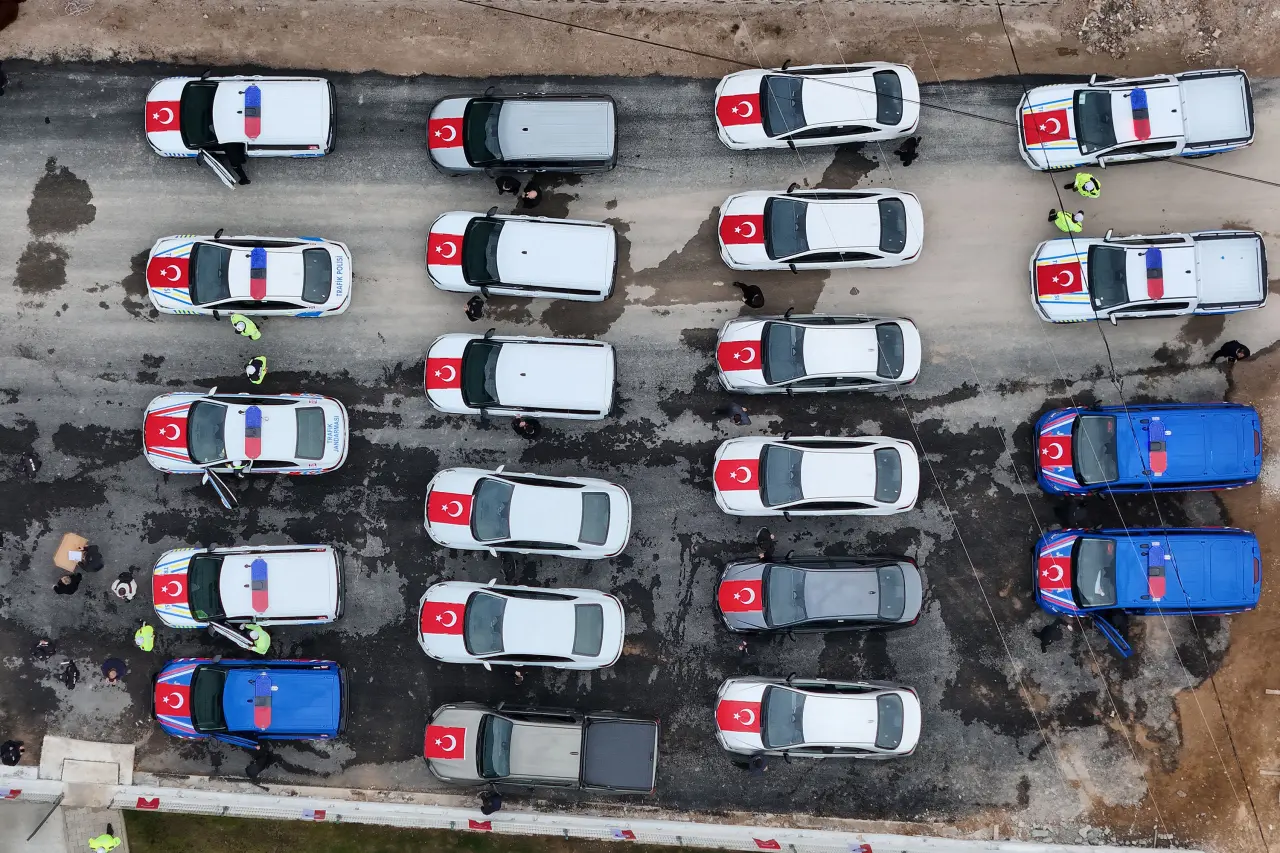 Gümüşhane’de Emniyet ve Jandarma filosuna 28 yeni araç 11