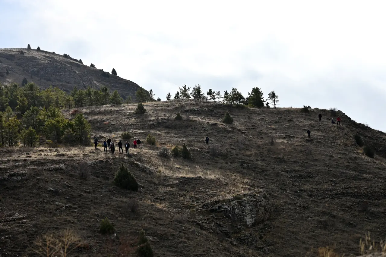 Dört mevsimi bir günde yaşadılar: Yağmur, gökkuşağı ve güneşli zirve 24