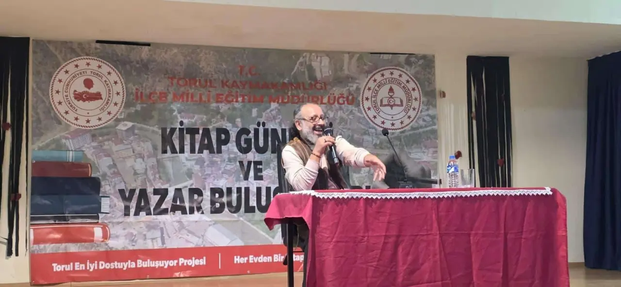 Aşkın Gözyaşları’nın yazarı Sinan Yağmur Torul’da gönüllere dokundu 7