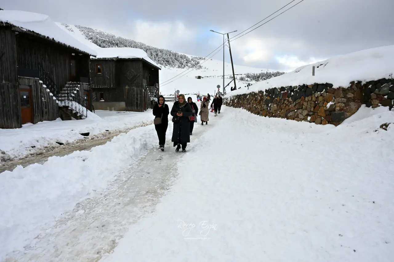 Kayak için kar yetmedi ama 'kar hasreti' yetti 1