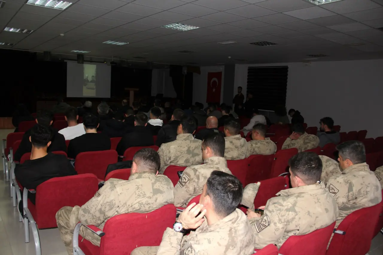 Kelkit’te Kumar Bağımlılığına Karşı Farkındalık Programı Düzenlendi 8