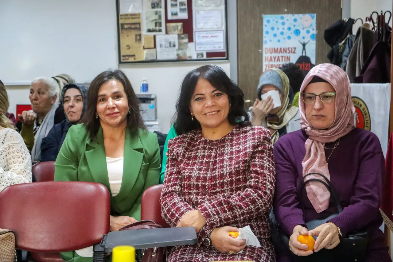 Gümüşhane’de 5 Aralık Programı: Kadın Güçlenirse Türkiye Güçlenir 6