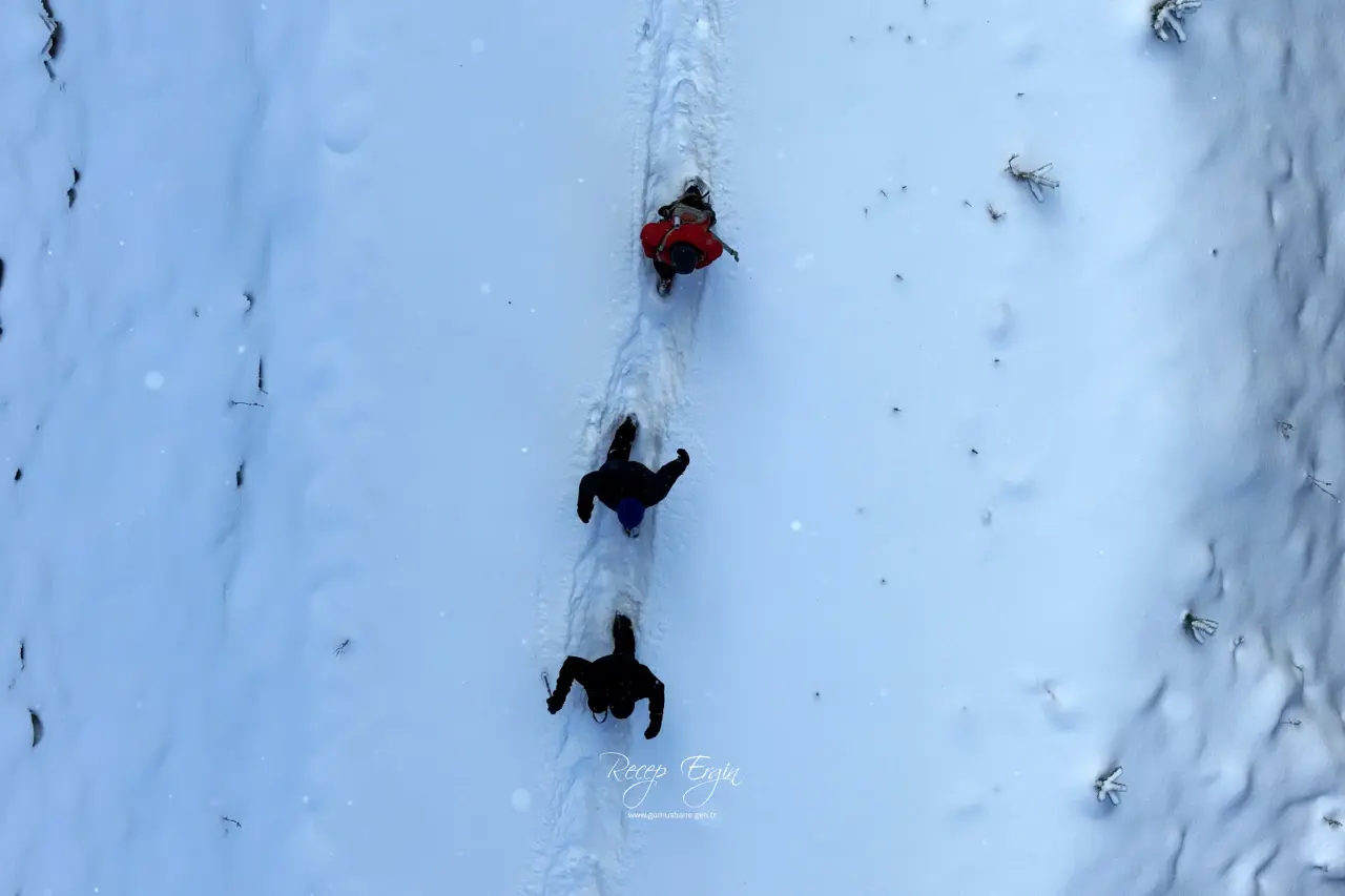 Gümüşhane’de kış masalı: 2 bin metre yükseklikte muhteşem görüntüler 35