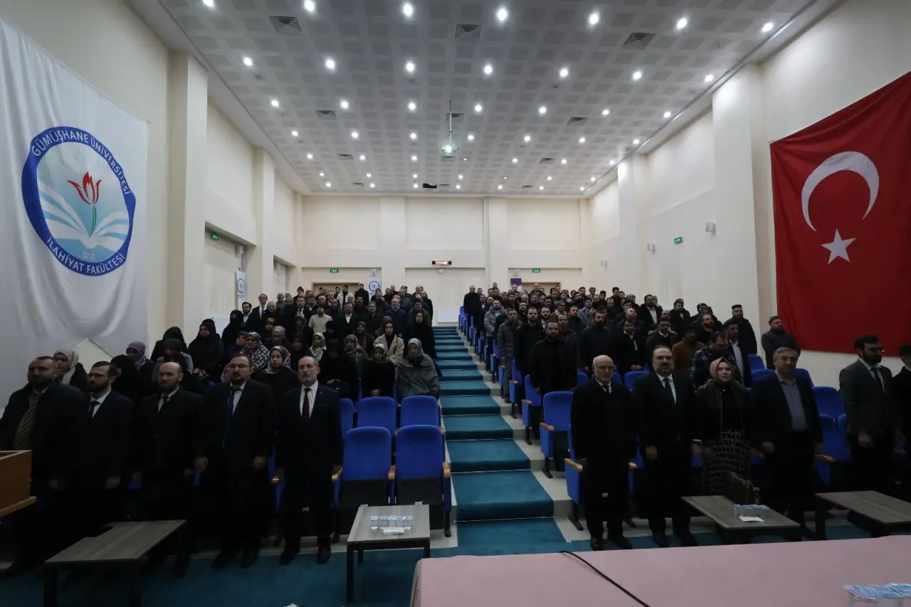 Gümüşhane’de Mevlid-i Nebi Coşkusu: 'Hz. Peygamber ve Aile Hayatı' Konferansı Düzenlendi 7