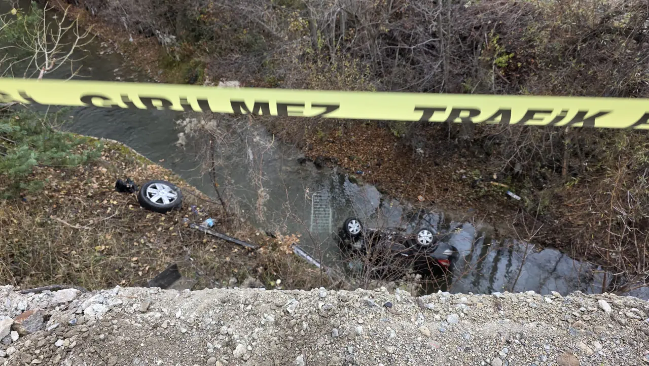 Gümüşhane’de 750 metre arayla iki kaza: 1 ölü, 3 yaralı 12