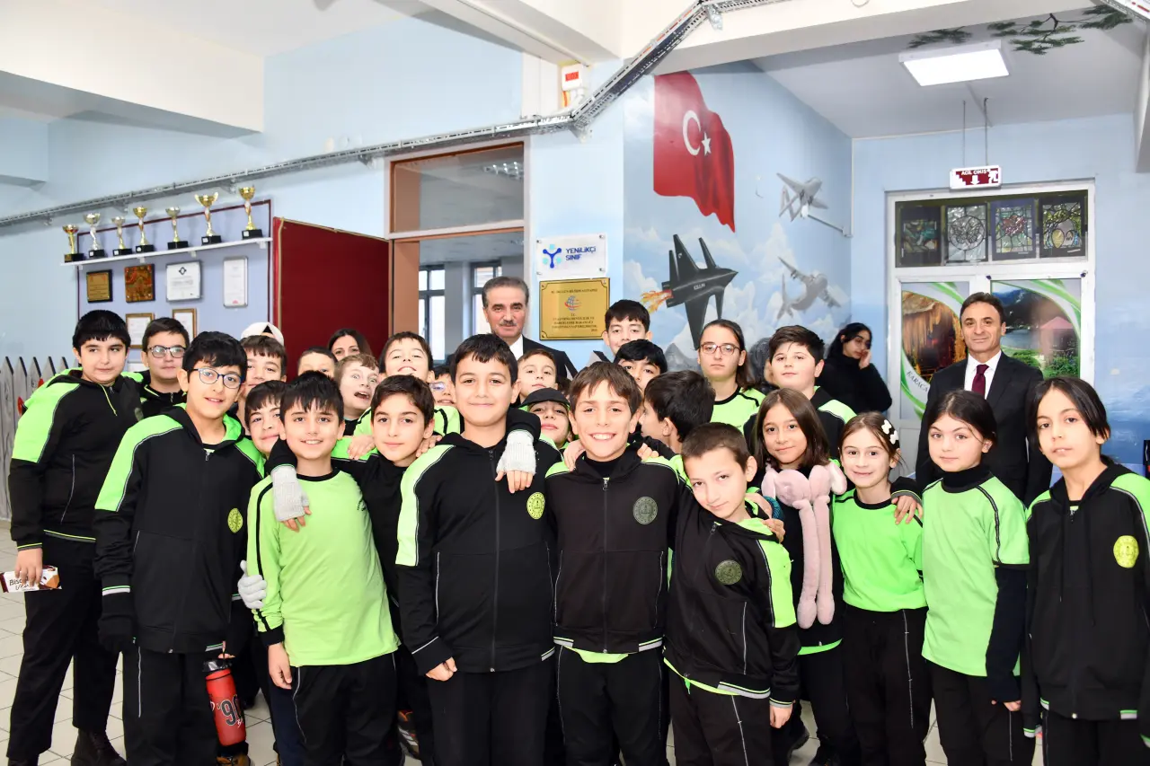 Vali Baruş’tan Fevzipaşa Ortaokulu’na ziyaret 2