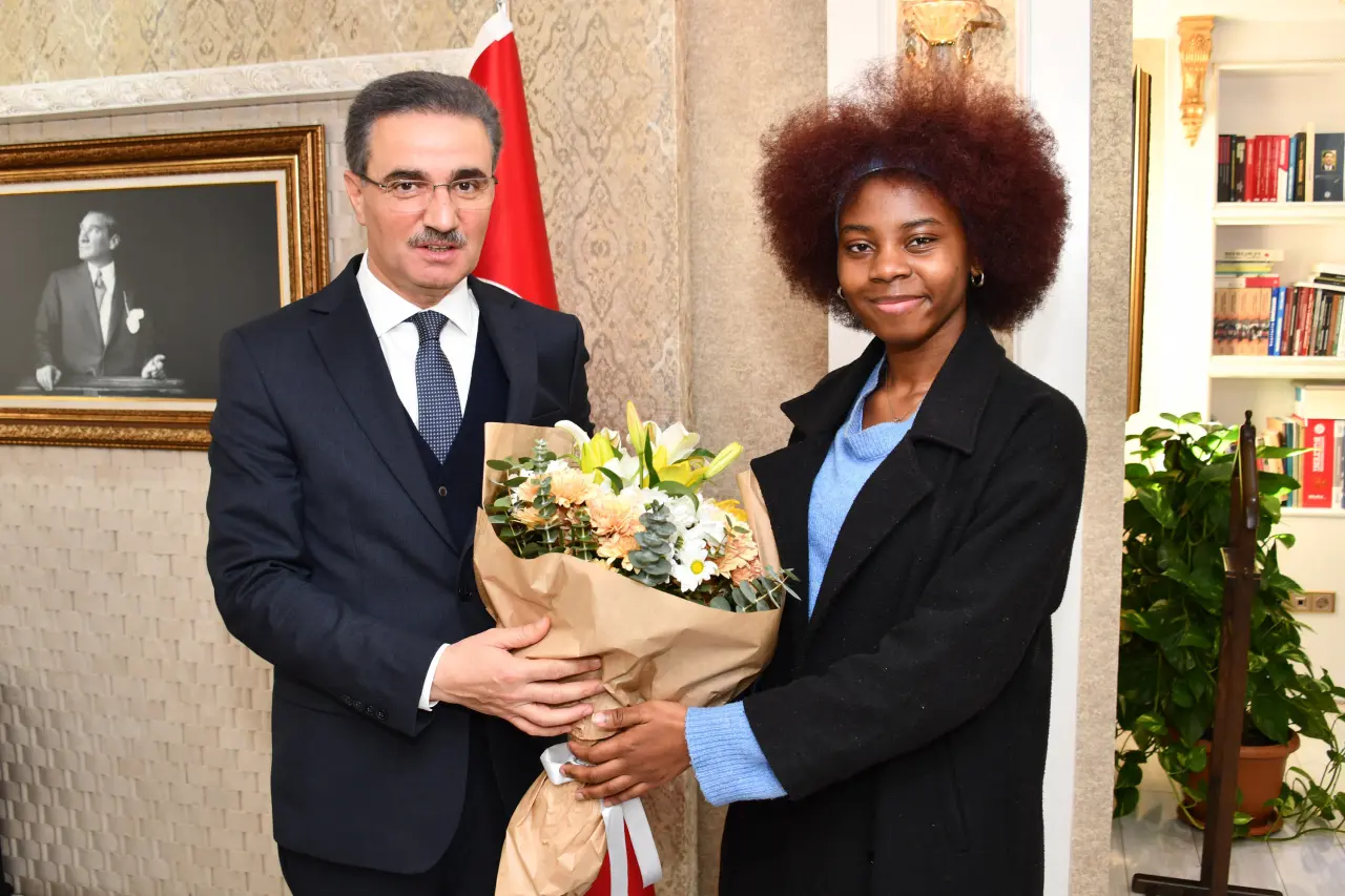 Vali Baruş: Türkiye, tarih boyunca mazlumların gönül sığınağı olmuştur 1