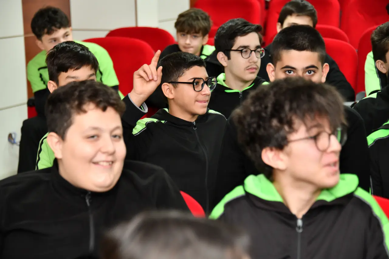 Vali Baruş’tan Fevzipaşa Ortaokulu’na ziyaret 6