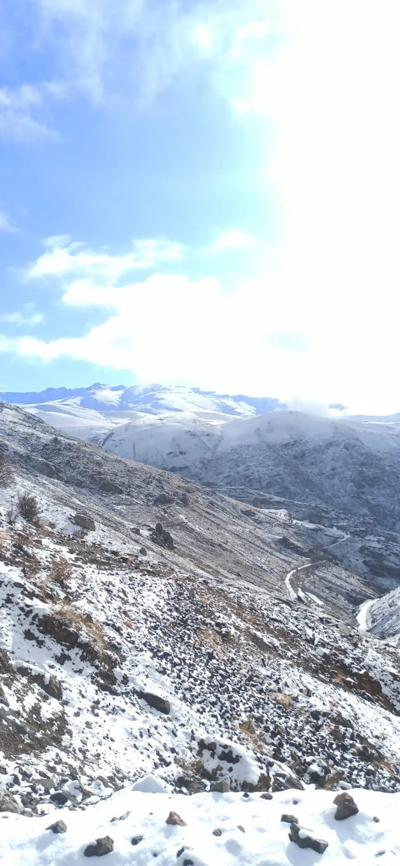 Gümüşhane’de zirveler beyaz gelinliğini giydi, termometreler eksi 6’yı gösterdi 4