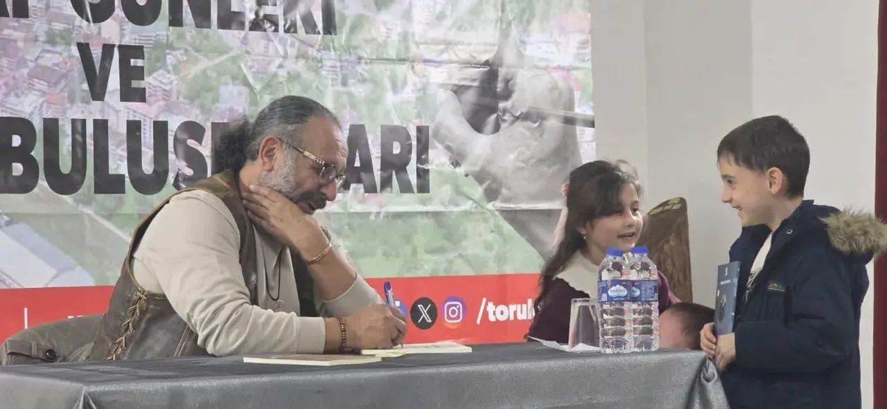 Aşkın Gözyaşları’nın yazarı Sinan Yağmur Torul’da gönüllere dokundu 27