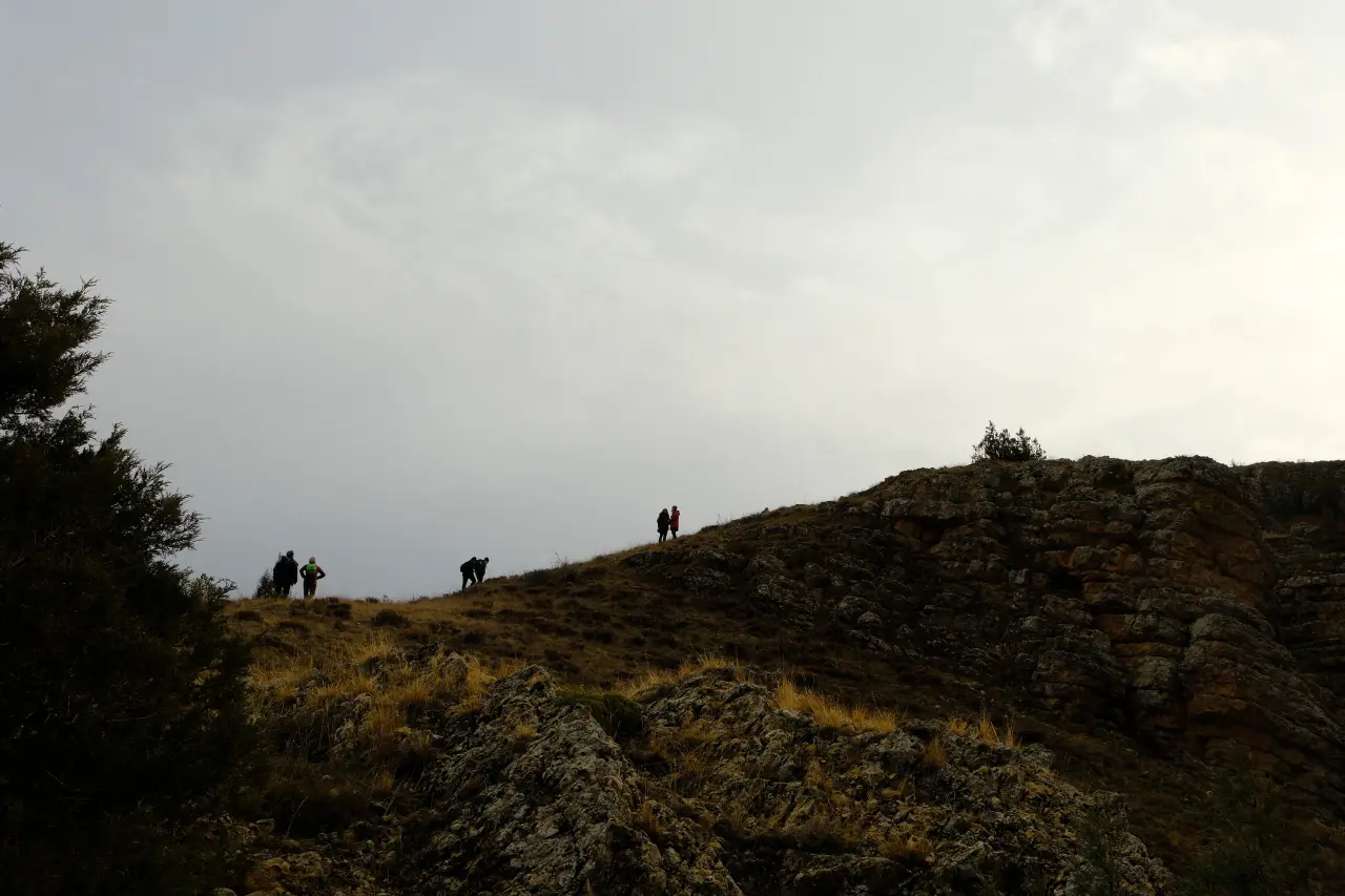 Dört mevsimi bir günde yaşadılar: Yağmur, gökkuşağı ve güneşli zirve 4