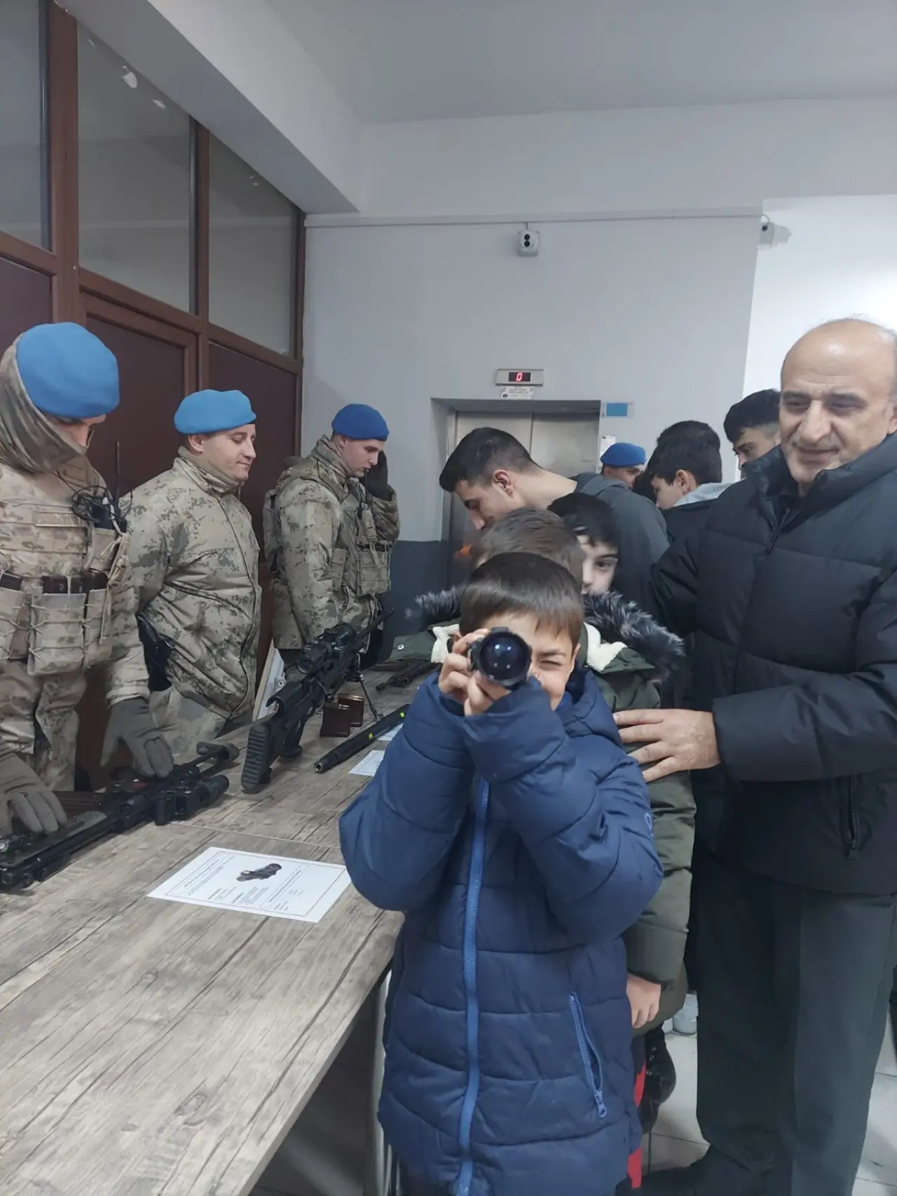 Gazipaşa Ortaokulu öğrencileri fabrika gibi okulu gezdi 14