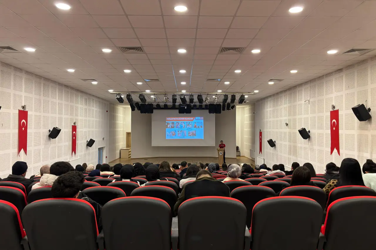 “Gönüllülük Söyleşileri” Kapsamında Türk Kızılayı Tanıtıldı 2