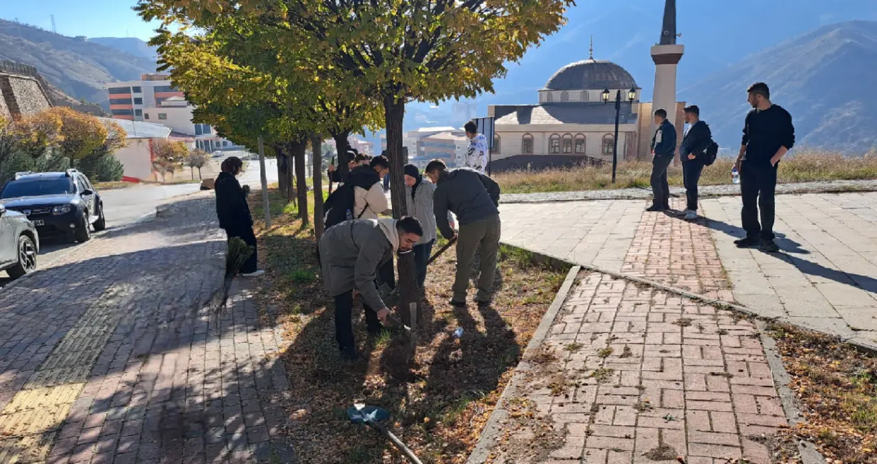 Gümüşhane Üniversitesi kampüsü lavanta kokacak 8